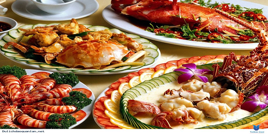  Hải sản là món ăn không thể bỏ lỡ khi đến với Minh Châu