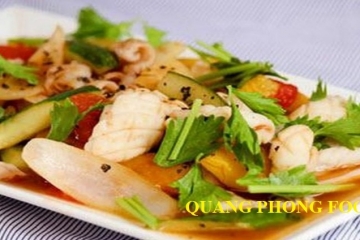 Cách làm Mực xào dưa leo